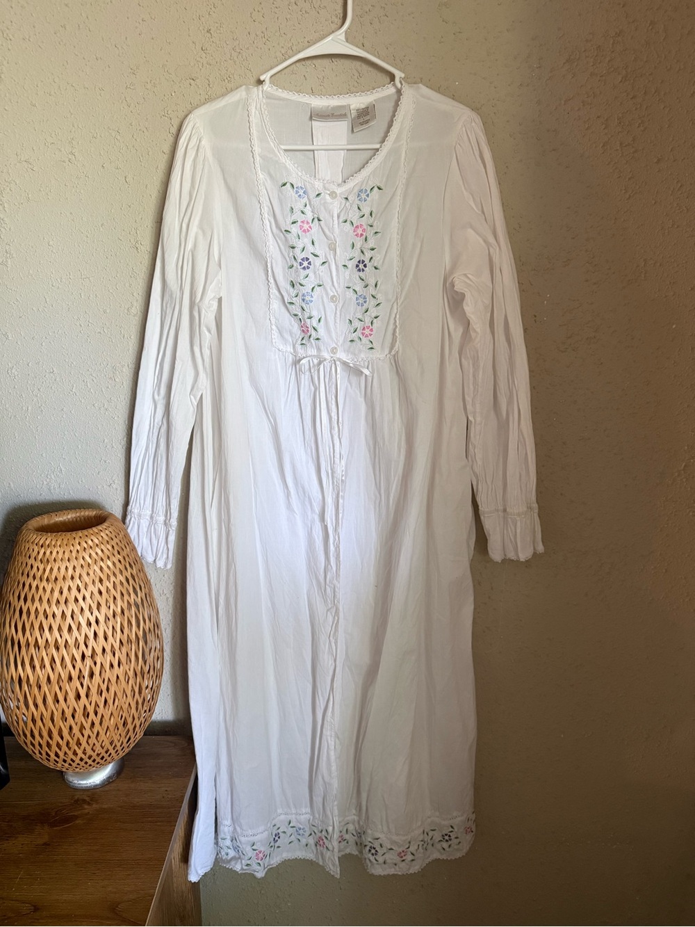 Vintage White Cotton Floral Embroidered Nightgown Cottagecore Prairie Dress